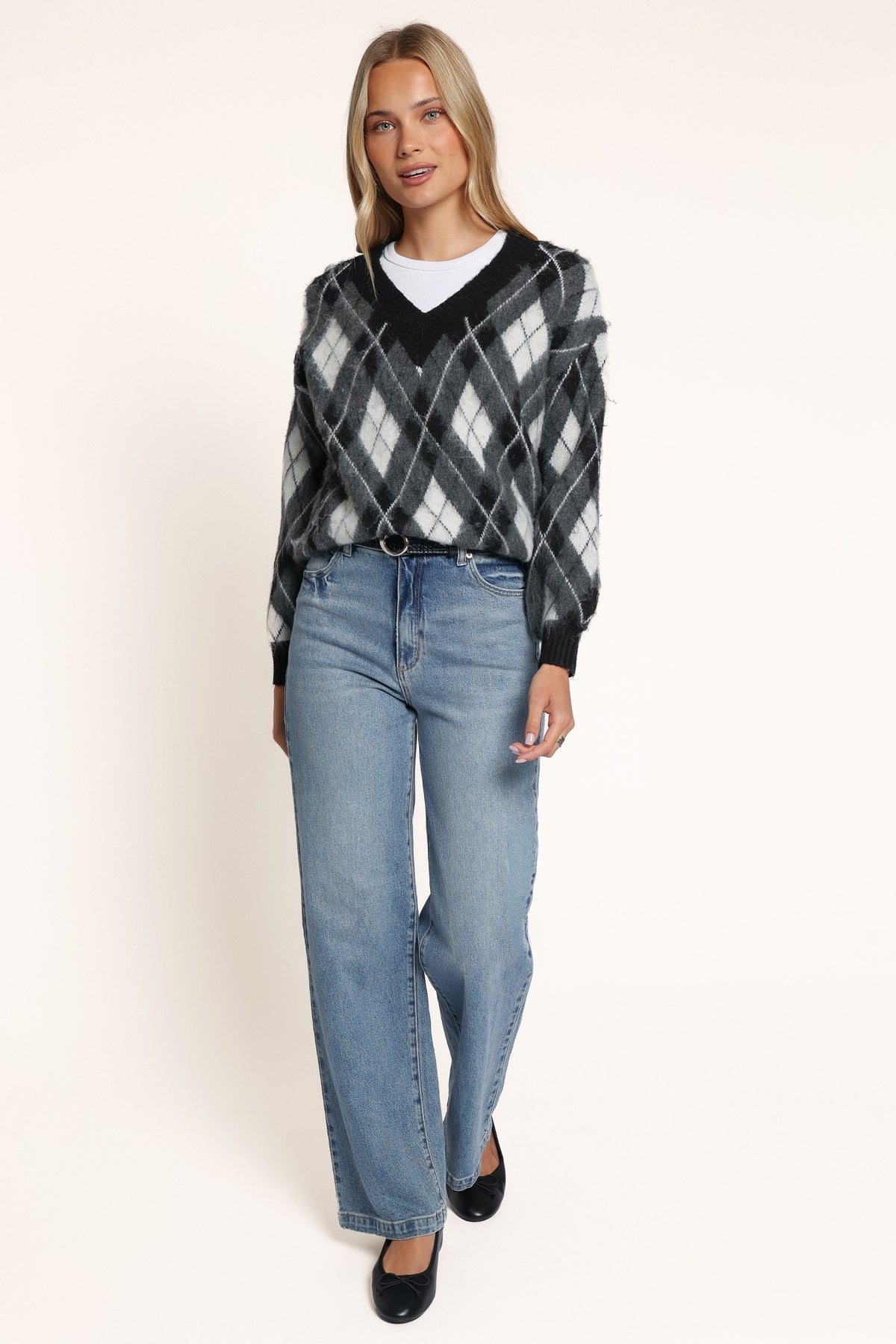KNITWEAR Carlotta V-Neck Sweater - Black Argyle