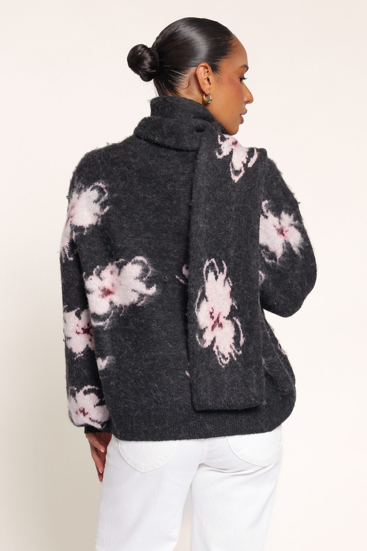 KNITWEAR Garetta Scarf Sweater - Charcoal Pink Floral