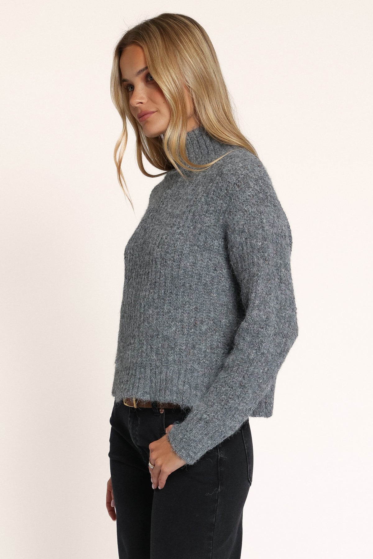 KNITWEAR Sumaya Mockneck Sweater - Grey