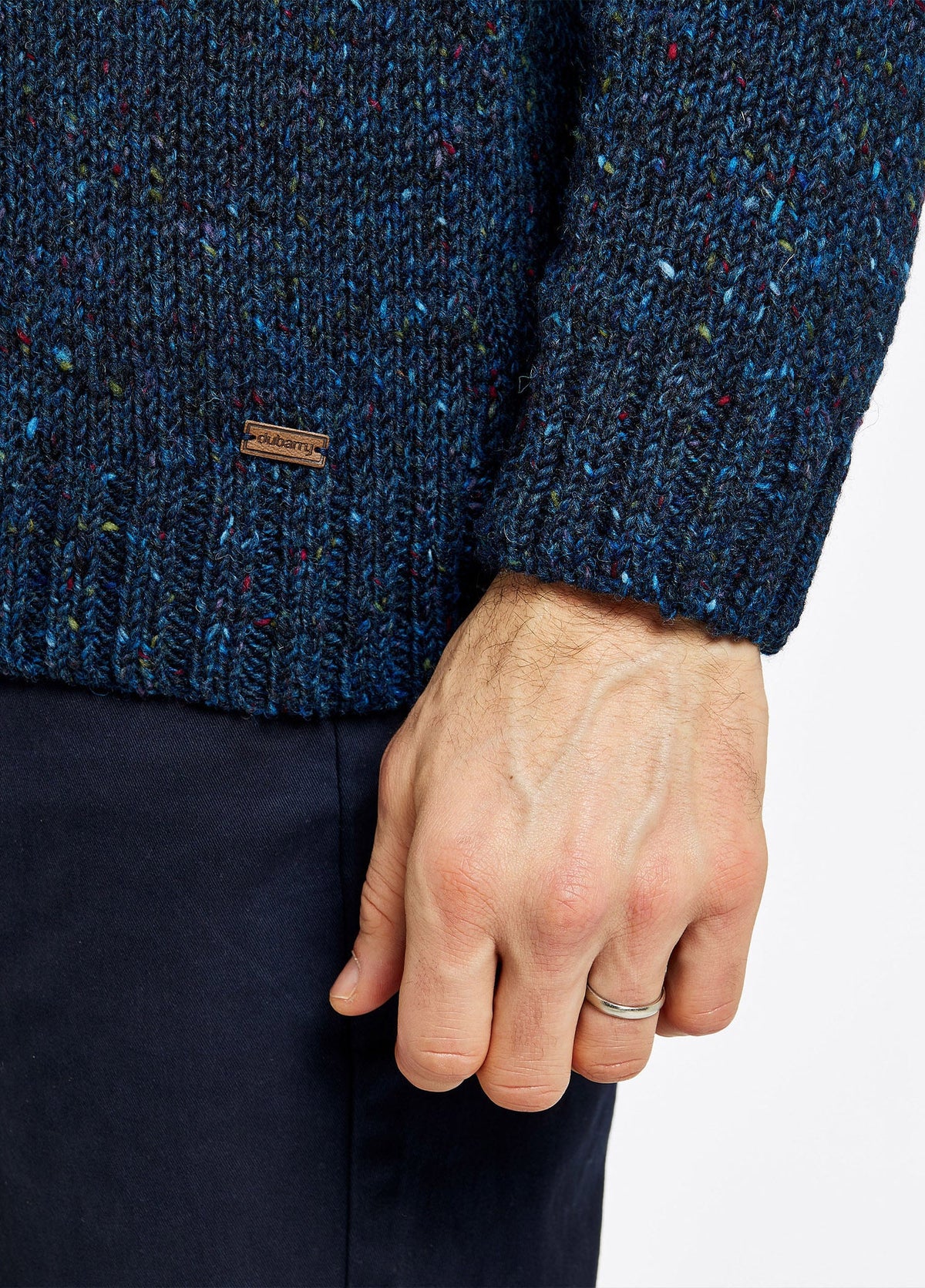 Men's Chunky Knit Wool Sweater with Flecked Texture, Cold Weather